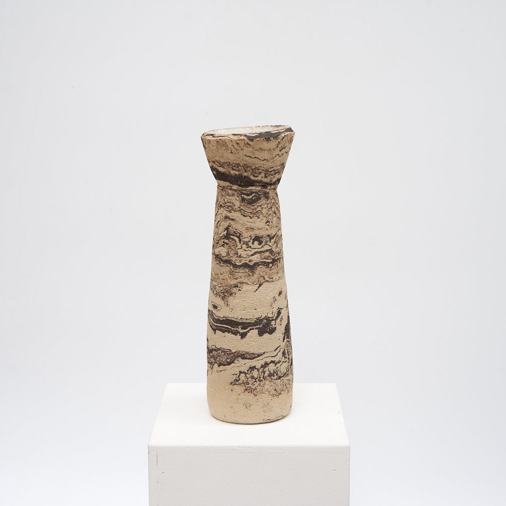 DUOTONE Vase in beige & schwarz, marmoriert, #11