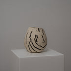 Atelier von Ehren-Duotone- schwarz weiß Vase- handmade in Berlin