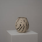 Atelier von Ehren-Duotone- schwarz weiß Vase- handmade in Berlin