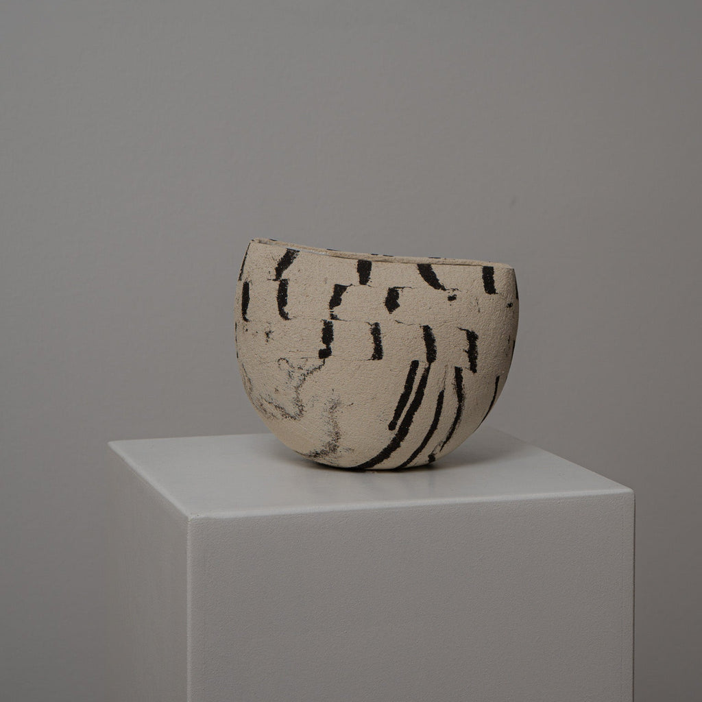 Atelier von Ehren - Vase - Duotone - halbrund