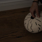 Atelier von Ehren-Vase schwarz weiß rund flach 