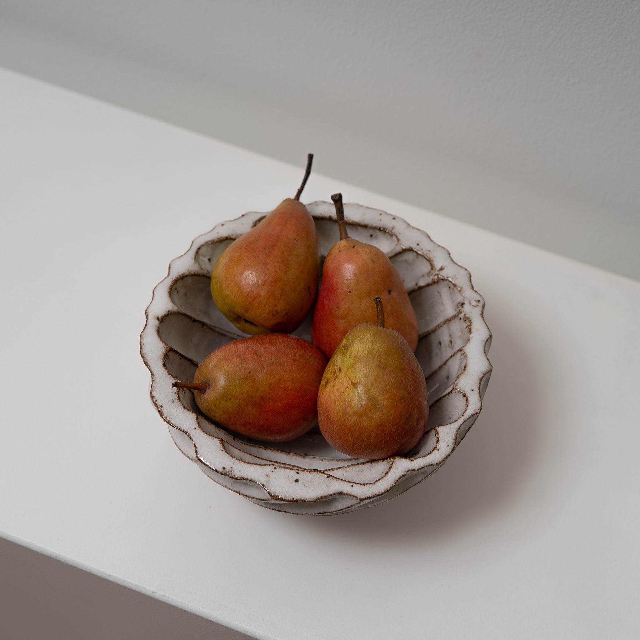 Schwere runde Schüssel mit Struktur Atelier von Ehren