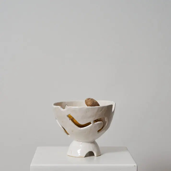 Obstschale mit Ausschneidungen Atelier von Ehren