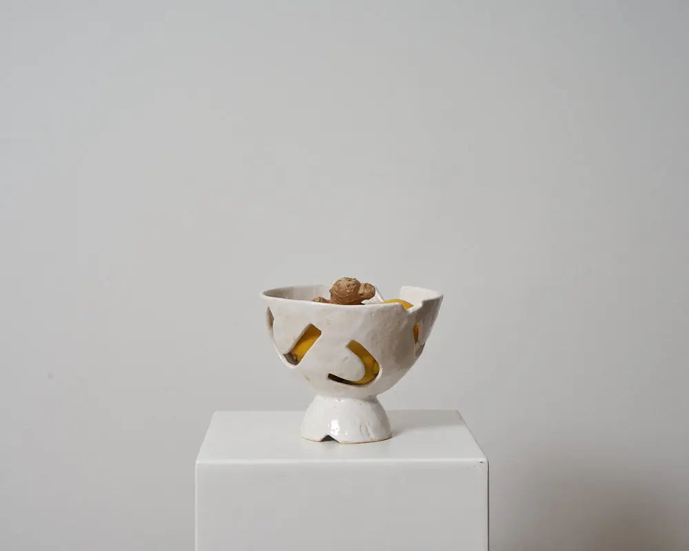 Obstschale mit Ausschneidungen Atelier von Ehren