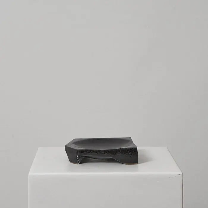 Schale flach rund und eckig schwarz Atelier von Ehren