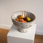 Schwere große runde Schüssel mit Struktur - erhöht Atelier von Ehren