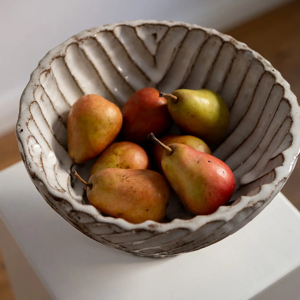 Schwere große runde Schüssel mit Struktur - erhöht Atelier von Ehren