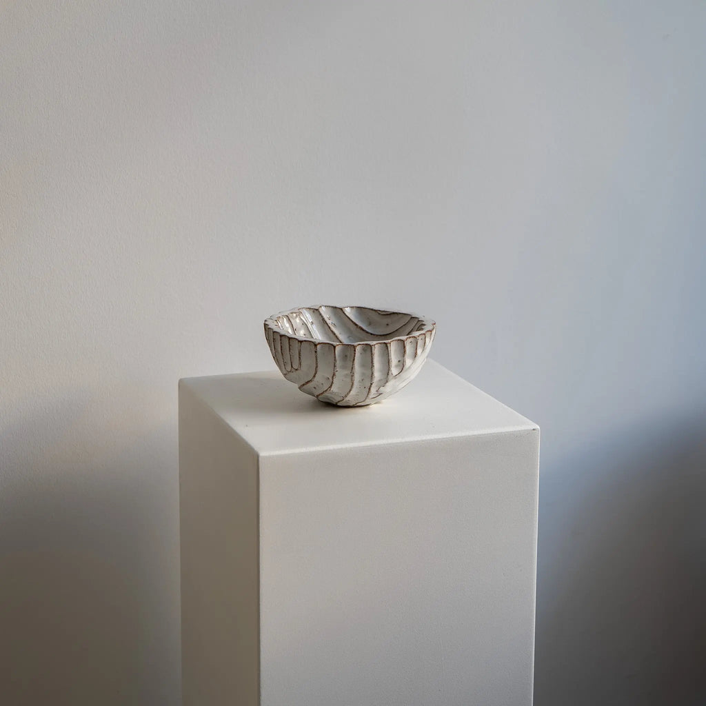 Schwere runde Schüssel mit Struktur Atelier von Ehren